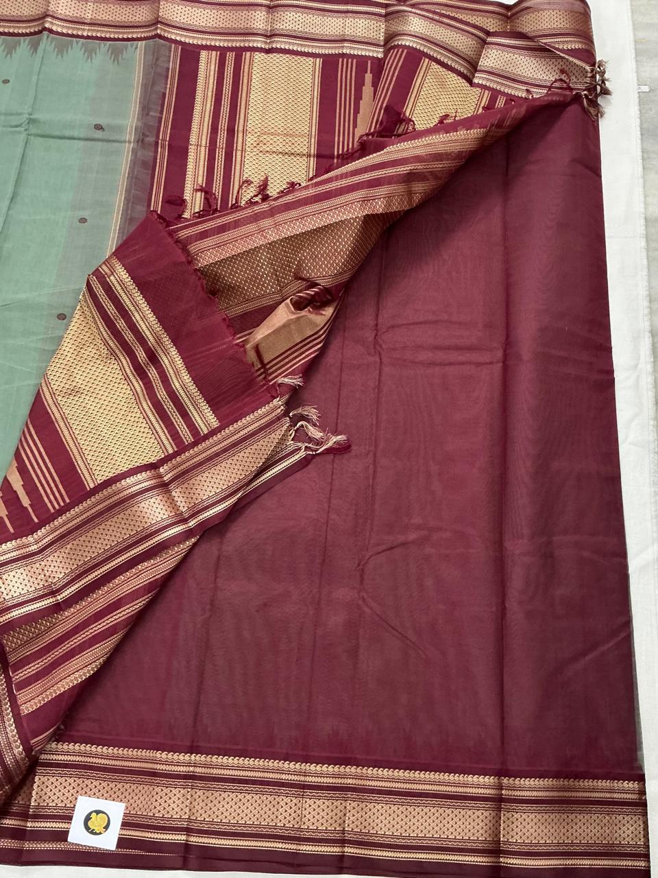 Handwoven Kanchi cotton with Silk borders Korvai :  Deep Mint Green & Arakku