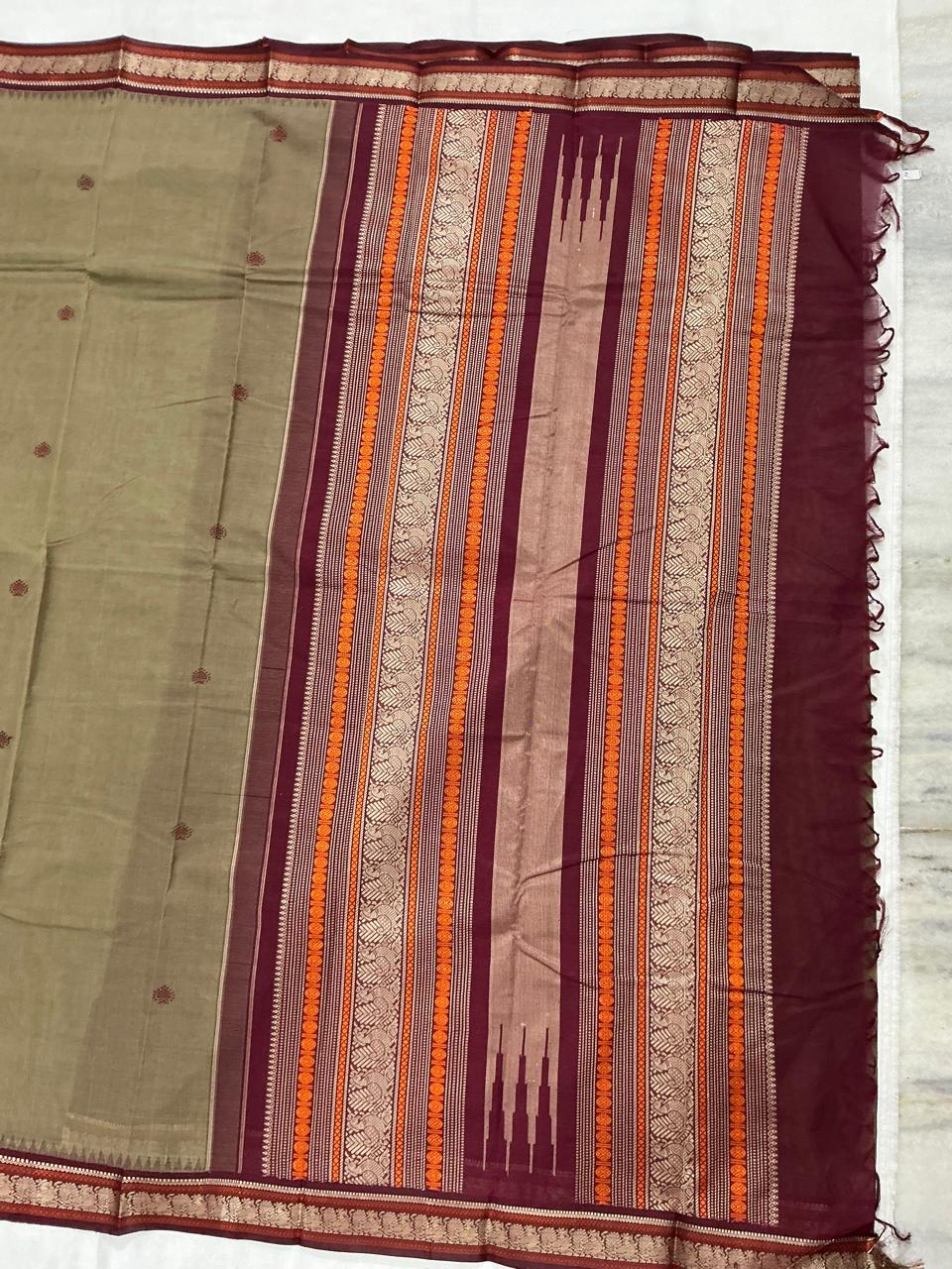 Handwoven Kanchi cotton with Silk borders Korvai :   Olive Green & Arakku