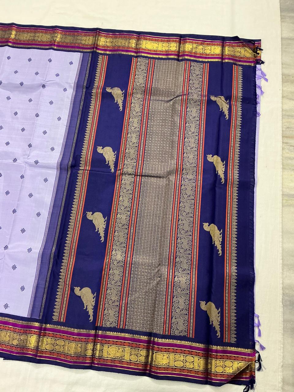 MYTHILI : December Poo (Kili Pallu)