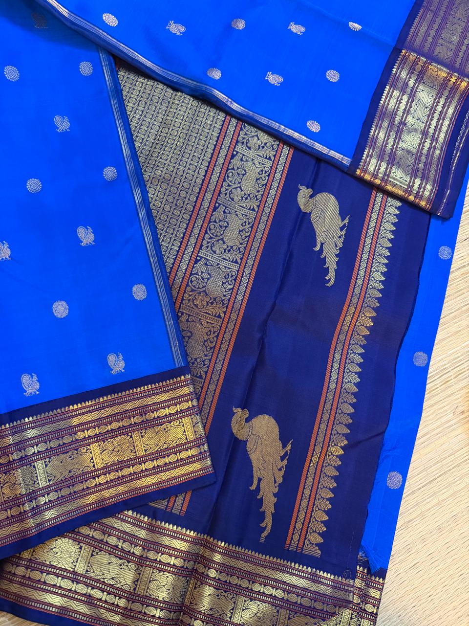 MYTHILI:  KORVAI KANJIVARAM KILI PALLU