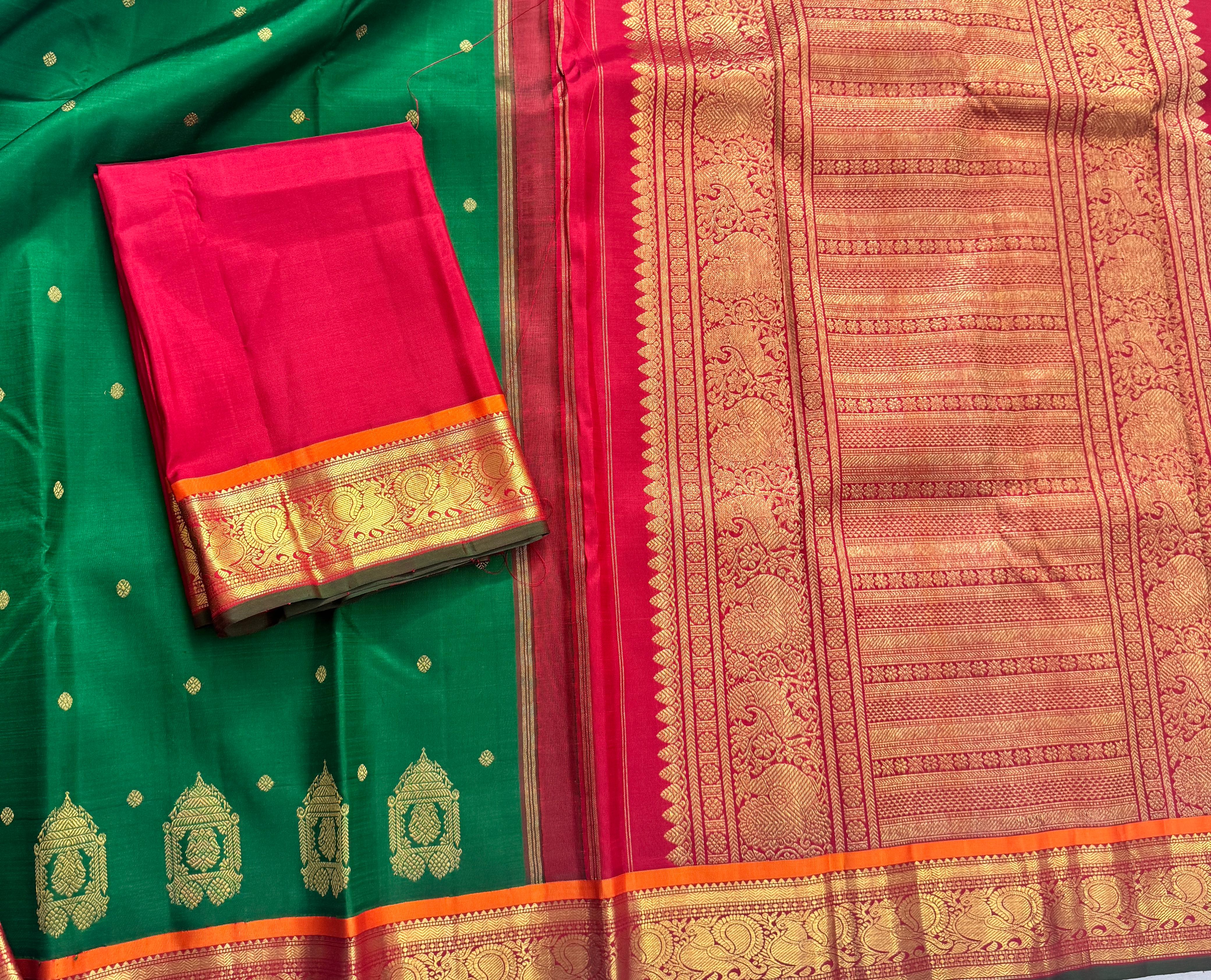 MYTHILI : Vintage Korvai Kanjivaram with Beetu Buttas