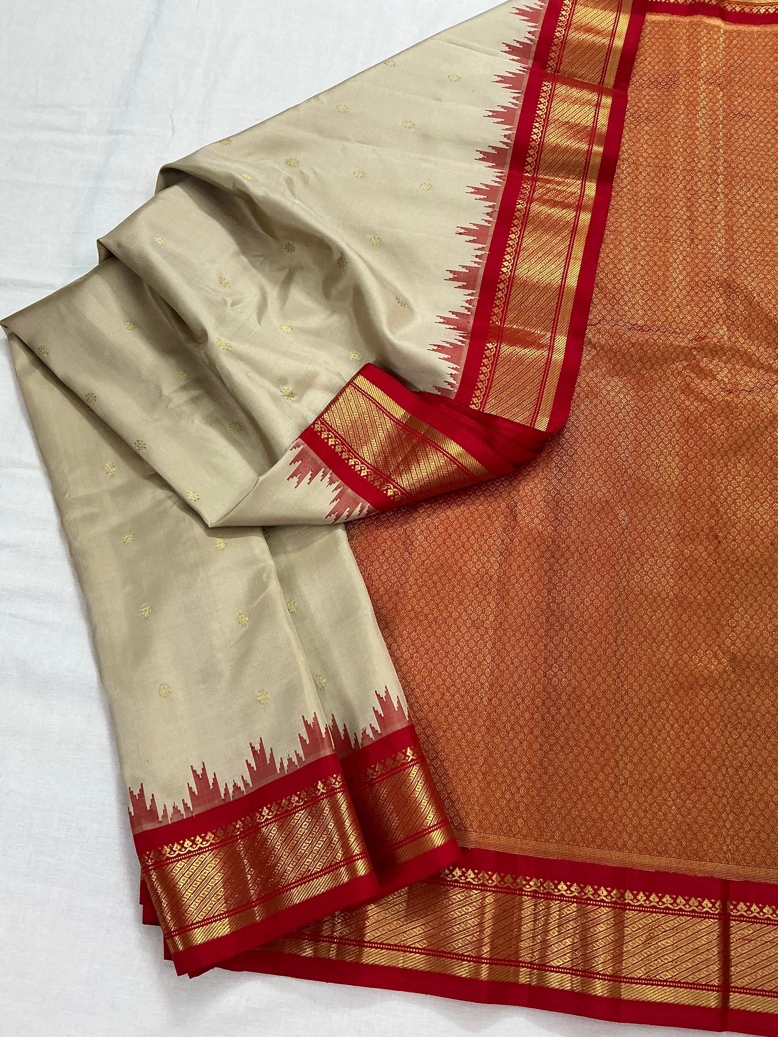 Kuttu Gadwal Silk