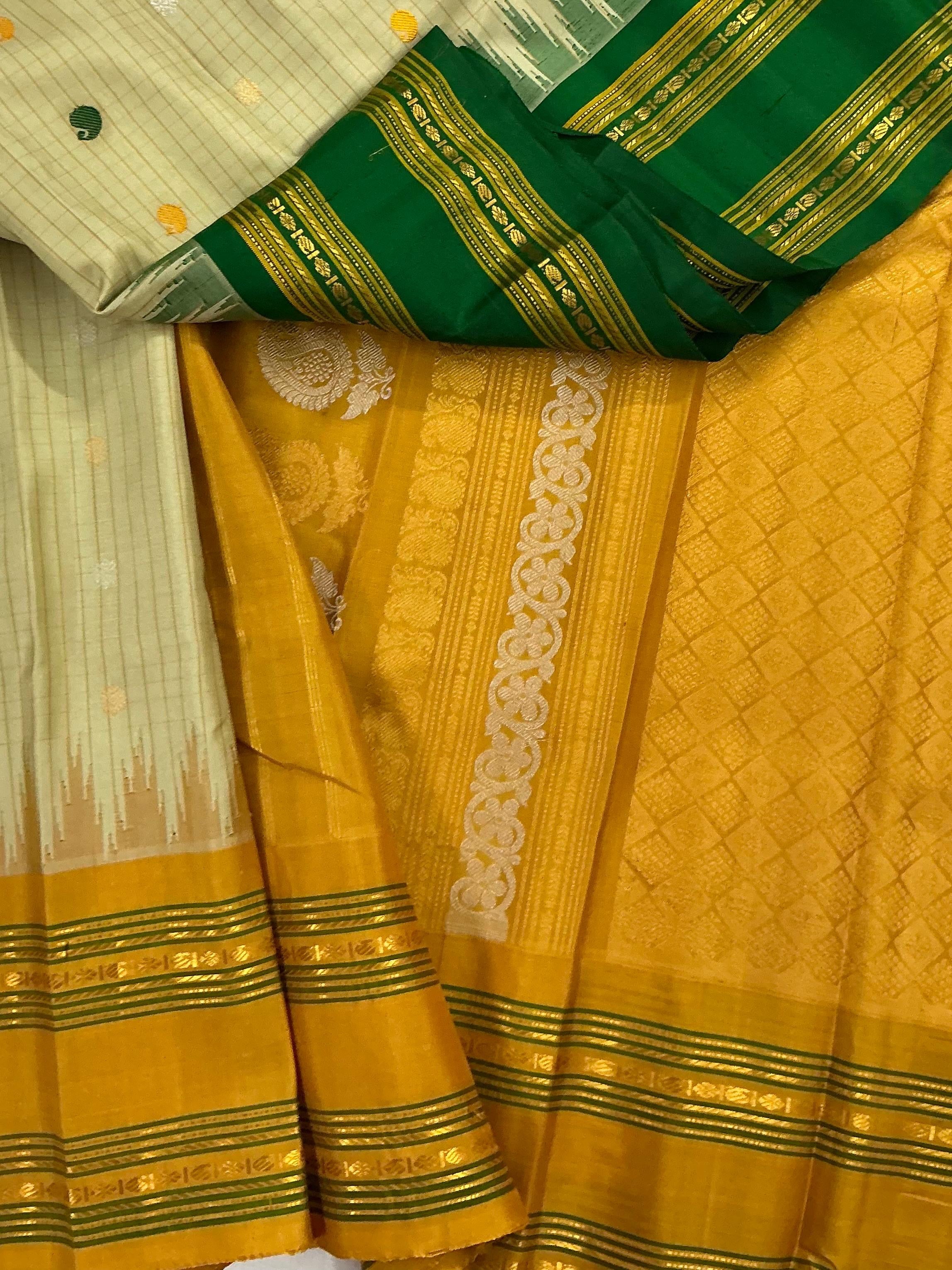 Kuttu Gadwal Silk