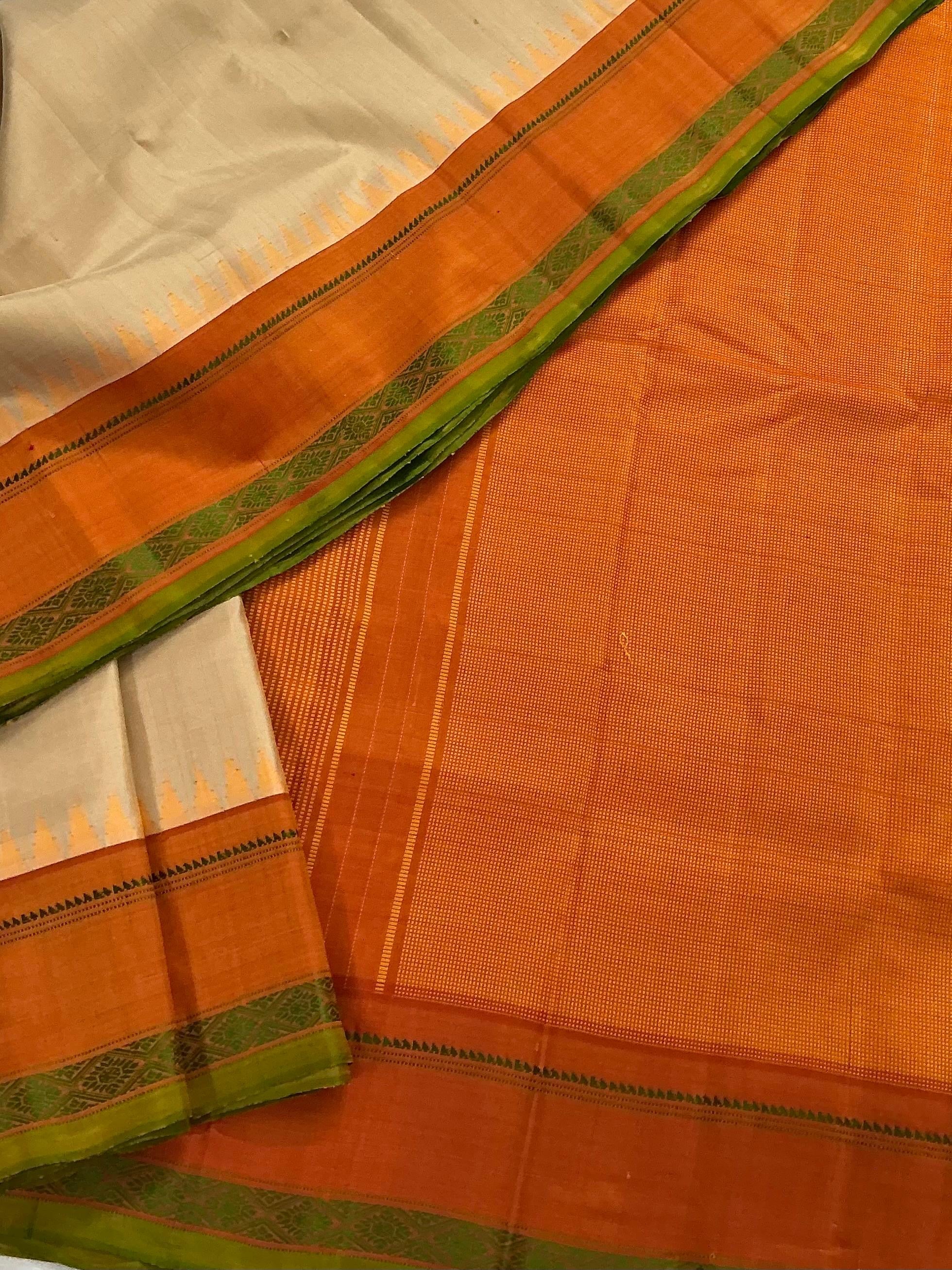 Kuttu Gadwal Silk