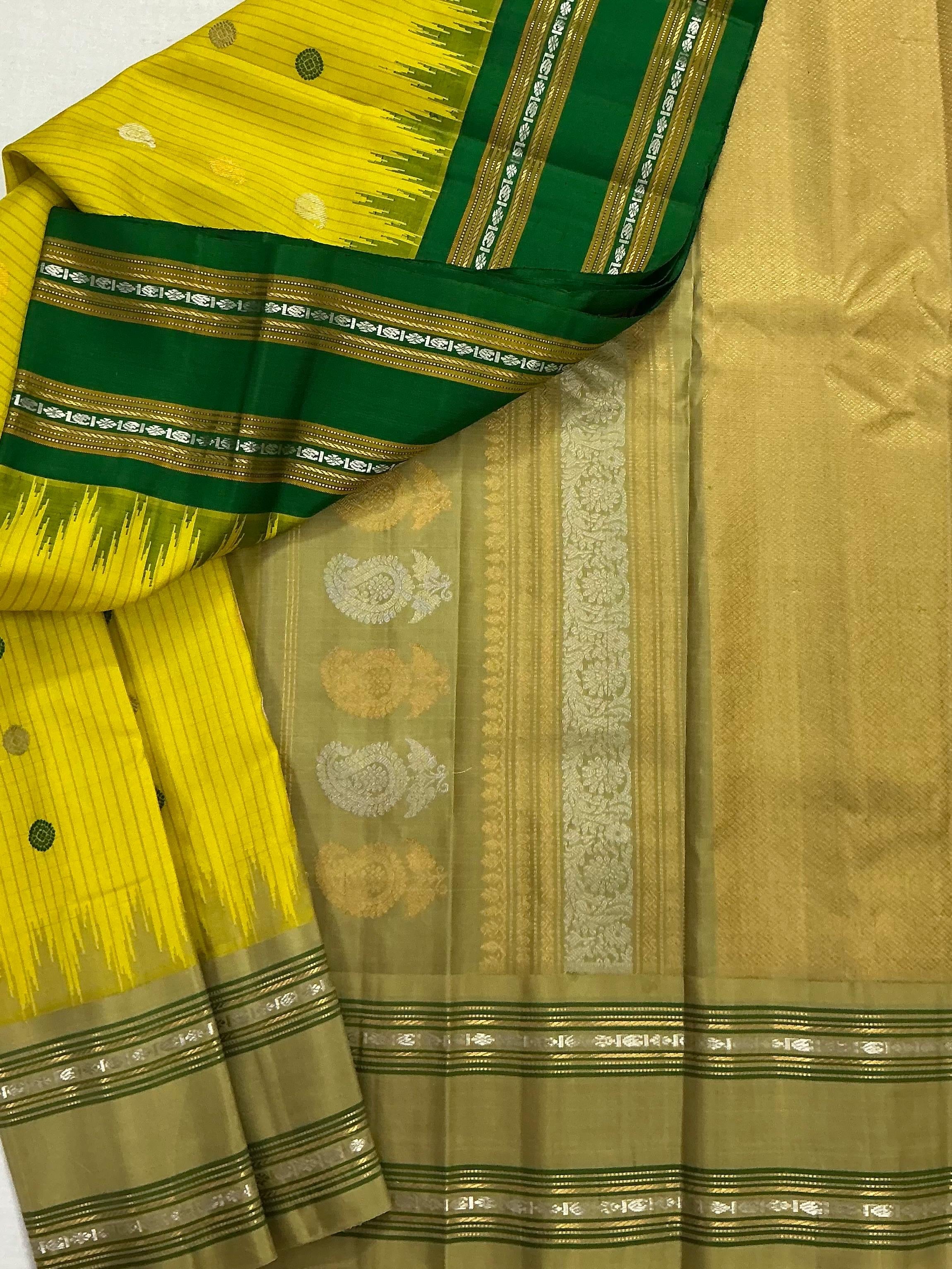 Kuttu Gadwal Silk