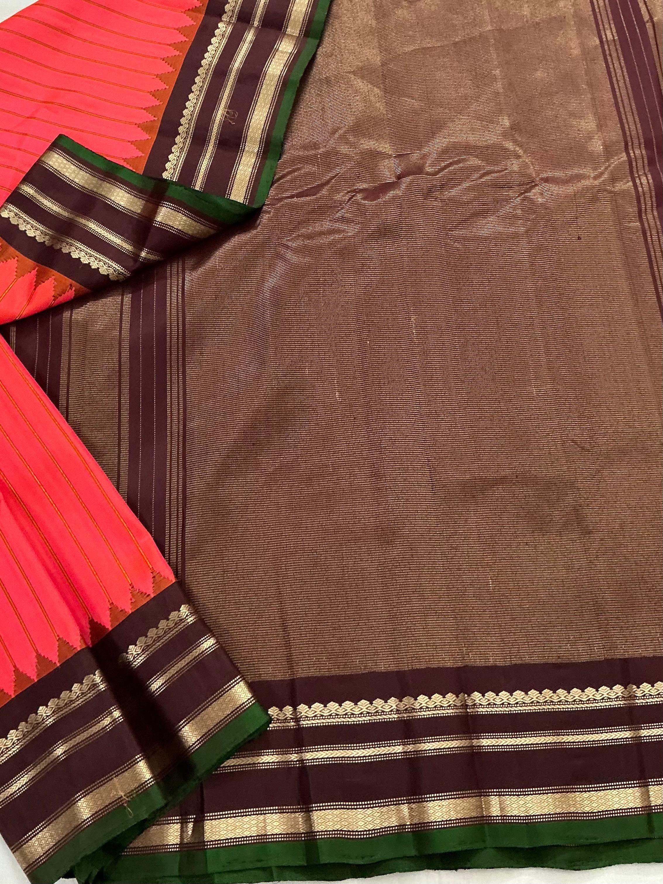 Kuttu Gadwal Silk